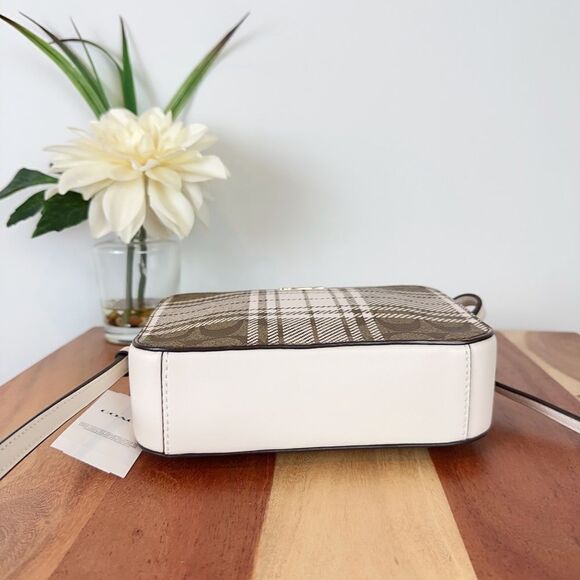 NWT Coach Mini Camera Bag In Signature Canvas‎ With Hunting Fishing Plaid Print - Picture 6 of 7